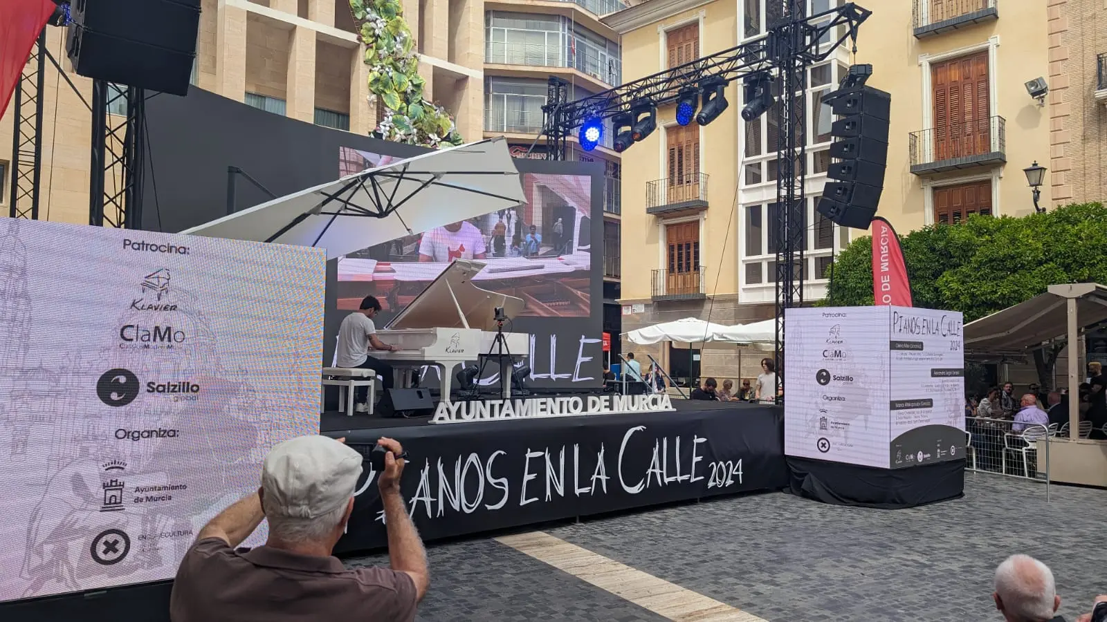 Pianos en la Calle
