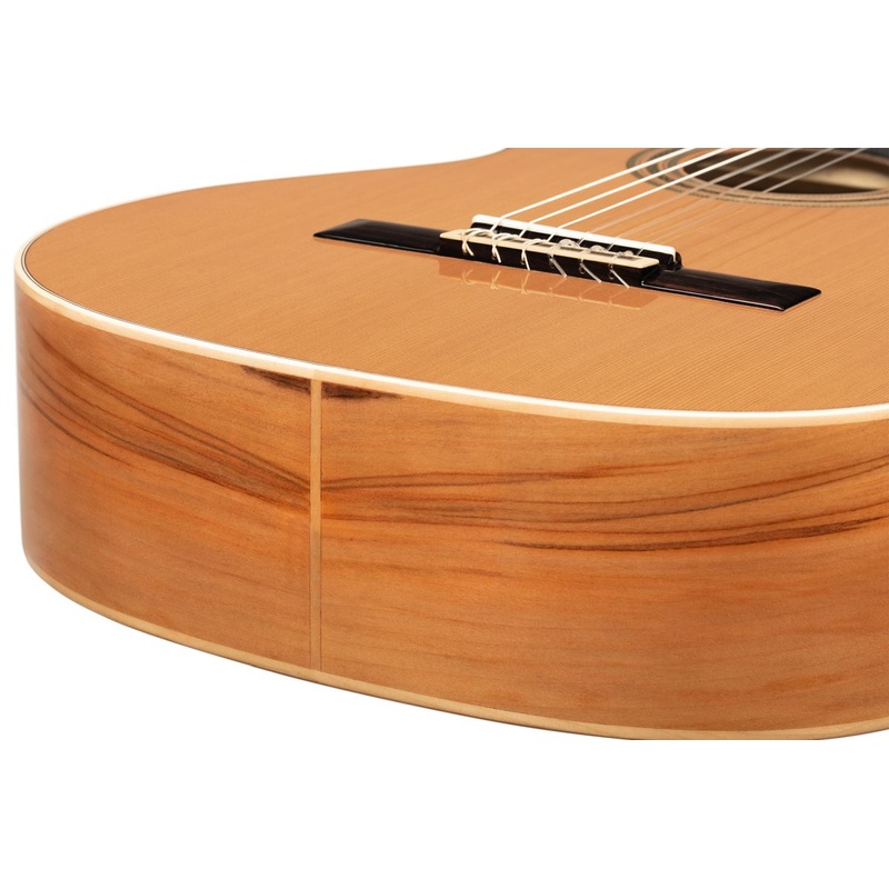 GUITARRA_CLASICA_ORTEGA_TRADITIONAL_SERIES_4_4_R20GRG(4).jpg